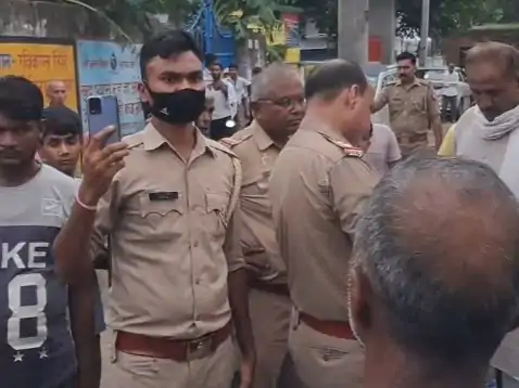 शिकारपुर में महिला की हथौड़े से मारकर हत्या:पुलिस ने हिरासत में लिया,बेटियों ने कहा- पापा दूसरी शादी की बात करते थे...TV Newsकल तक