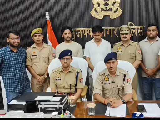 नकली हेल्थ सप्लिमेंट फैक्ट्री का खुलासा:विदेशी ब्रांड के नाम पर करते थे बिक्री, 2 गिरफ्तार; 1.5 करोड़ का माल जब्त