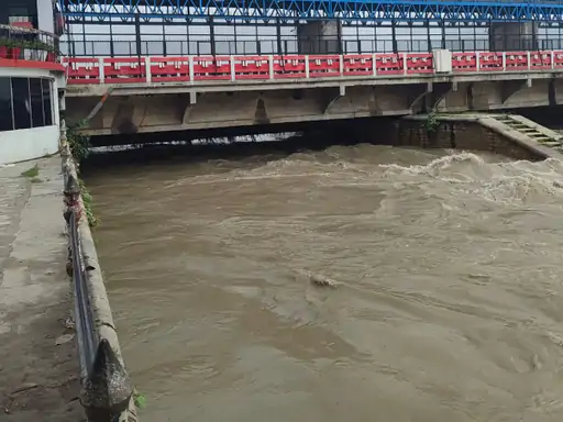 बुलंदशहर में गंगा का जलस्तर घटा: किसानों की फसलें प्रभावित,नरौरा बैराज से 1.91 लाख क्यूसेक पानी की निकासी...TV Newsकल तक
