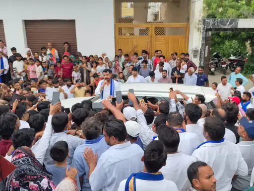 "बिहार में 65 लाख मतदाताओं को सूची से बाहर किया": सुप्रीम कोर्ट ने मांगी सूची,चंद्रशेखर आजाद का आरोप- लोकतंत्र के साथ हो रही छेड़छाड़...TV Newsकल तक