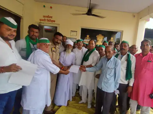 अनूपशहर कोतवाली में किसान यूनियन का धरना:कार्यकर्ता पर हमले के आरोपियों की गिरफ्तारी न होने का विरोध...TV Newsकल तक