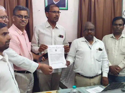 अनूपशहर में बस सेवाएं बहाल करने की मांग:परिवहन निगम ने जल्द बहाली का दिया आश्वासन,कांग्रेस नेताओं ने दिया ज्ञापन...TV Newsकल तक