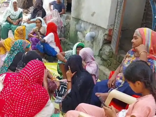सिकंदराबाद में बुजुर्ग की हत्या:मौत,दुकान से बीड़ी-माचिस लेकर लौट रहे व्यक्ति पर तमंचे की बट से हमला...TV Newsकल तक
