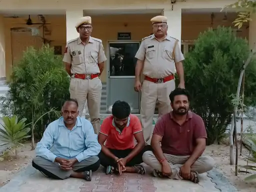 पिलानी के मोरवा में जानलेवा हमले का मामला: तीन फरार आरोपी गिरफ्तार, डेढ़ महीने से चल रहे थे फरार