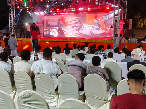 बुलंदशहर में मिशन शक्ति अभियान:कई लोग मौजूद रहे,इंटर कॉलेज में डिजिटल स्क्रीन पर चला जागरूकता अभियान...TV Newsकल तक