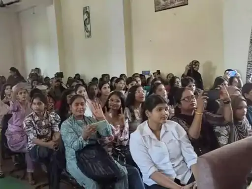 स्याना में मनाई गई श्यौदान सिंह की जयंती:शिक्षा पर दिया गया जोर,छात्राओं ने प्रस्तुत किए सांस्कृतिक कार्यक्रम...TV Newsकल तक