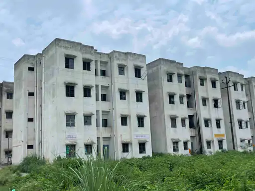 बुलंदशहर में 13 साल से आवास योजना ﻿ठप:न आवंटन हुआ न मरम्मत,कांशीराम आवास जर्जर;100 से ज्यादा घरों पर अवैध कब्जे...TV Newsकल तक