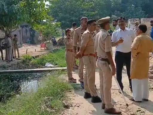 बुलंदशहर के गजरौला में 8 नामजद:अंबेडकर मूर्ति स्थापना पर मुकदमा,12 अज्ञात पर केस दर्ज...TV Newsकल तक