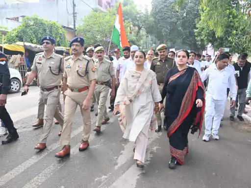 बुलंदशहर में यमुनपुरम स्टेडियम में हुआ कार्यक्रम:सरदार पटेल की 150वीं जयंती पर 'रन फॉर यूनिटी,पूर्व मंत्री सुरेश राणा ने किया शुभारंभ...TV Newsकल तक