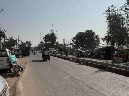 बुलंदशहर में NOC मिलने के बाद भी काम अटका:एक लाख लोग परेशान,8 महीने से सड़क चौड़ीकरण रुका...TV Newsकल तक