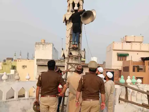 बुलंदशहर में अवैध लाउडस्पीकरों पर कार्रवाई:465 की आवाज कम की,एसएसपी के निर्देश पर 304 लाउडस्पीकर उतारे गए...TV Newsकल तक