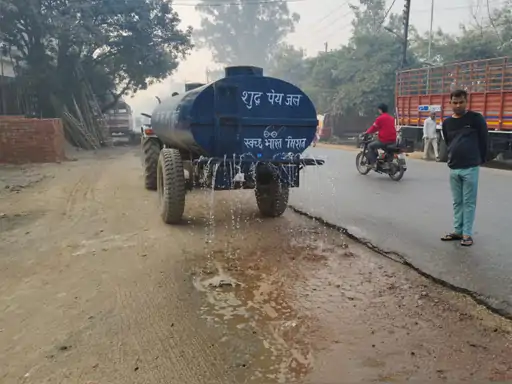 गुलावठी का एक्यूआई 350 पार:निर्माण कार्यों को ढकने के आदेश,नगर पालिका ने सड़कों पर पानी का छिड़काव कराया...TV Newsकल तक