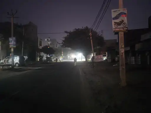 जहांगीराबाद रोड पर स्ट्रीट लाइट नहीं:नगर पंचायत अधिशासी अधिकारी ने लगाने का दिया आश्वासन,सुबह टहलने वालों को दुर्घटना का खतरा...TV Newsकल तक