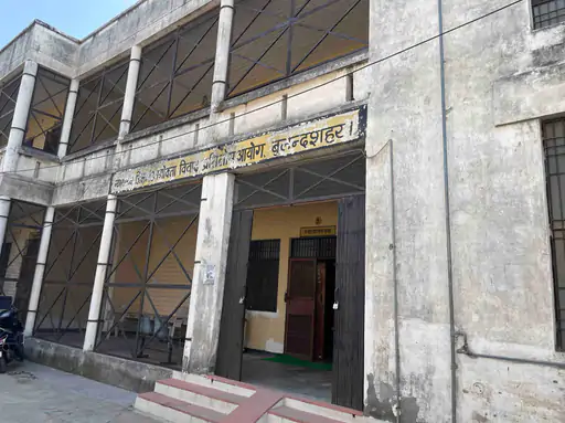 बढ़ई ने एडवांस लेकर अलमारी नहीं बनाई:10 हजार जुर्माना भी,उपभोक्ता फोरम से 10 हजार रुपए ब्याज समेत लौटाने का आदेश...TV Newsकल तक