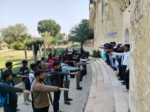 रुइया कॉलेज में संविधान दिवस कार्यक्रम:एनसीसी, एनएसएस, स्काउट गाइड ने मिलकर किया आयोजन