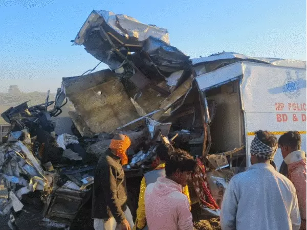 NH-44 पर बड़ा हादसा, 4 जवानों की मौत