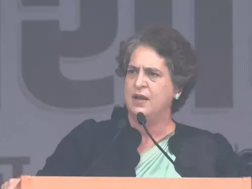 ‘मोदीजी का कॉन्फिडेंस खत्म, शाह के हाथ कांपते हैं’