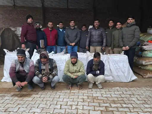 4 arrested with fake codeine syrup in Etah: A retired army man among the accused, syrup worth Rs 50 lakh seized