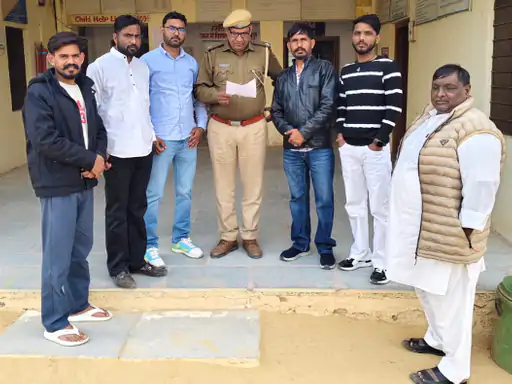 फतेहपुर में एससी समाज पर आपत्तिजनक टिप्पणी का आरोप:युवक पर मामला दर्ज, गिरफ्तारी की मांग फतेहपुर में एससी समाज पर आपत्तिजनक टिप्पणी का आरोप:युवक पर मामला दर्ज, गिरफ्तारी की मांग