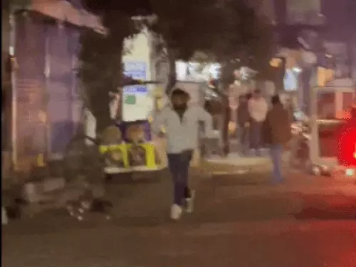 सीकर में न्यू-ईयर पर पुलिस को देख भागे शराबी:32 पकड़े, 40 चालान और 30 गाड़ियां जब्त, SHO खुद निकले थे पैदल गश्त पर