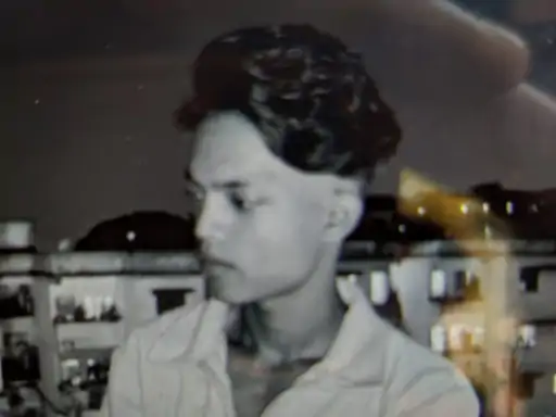 BHOPAL BREAKING : अरेरा कॉलोनी में 19 वर्षीय युवक ने लगाई फाँसी