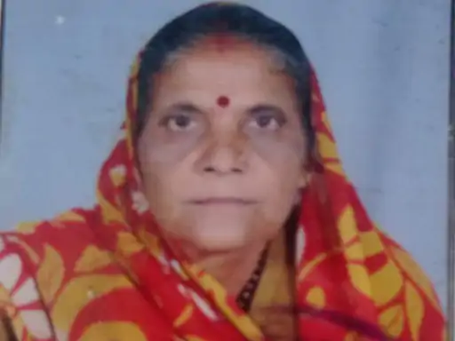 राऊ : बस की टक्कर से महिला की मौत, ड्राइवर फरार