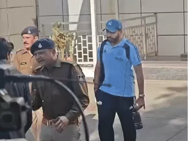 इंदौर आए कप्तान शुभमन, साथ लाए 3 लाख का वाटर प्यूरीफायर