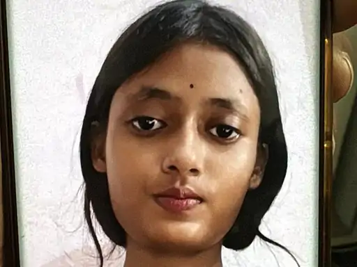 फंदे पर लटका मिला 14 वर्षीय छात्रा का शव, परिजनों ने लगाया हत्या का आरोप
