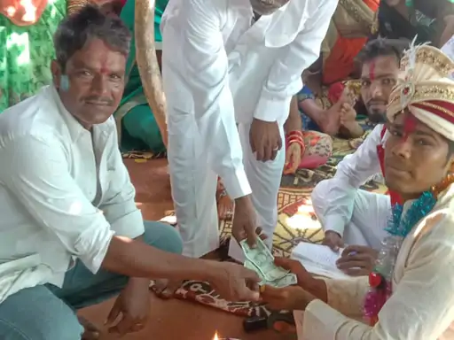 हंडिया : शादी से लौट रहे युवक की सड़क हादसे में मौत