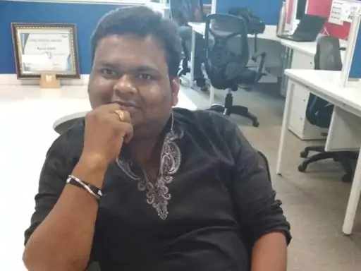 ओमकारेश्वर में हादसा : दर्शन के लिए कतार में लगे श्रद्धालु की मौत