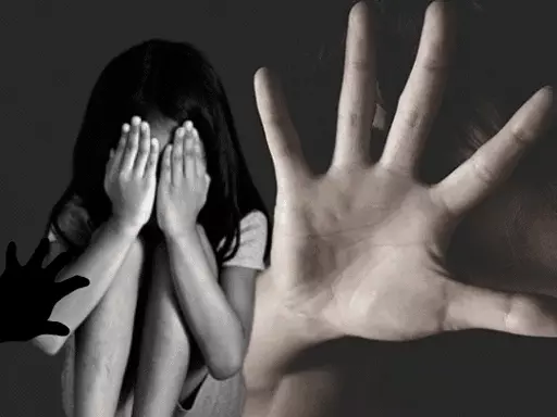 ब्रेकिंग न्यूज़ : इंदौर में रैपिडो बॉय ने नाबालिग से किया रेप, चैट जीपीटी से मांगी हेल्प
