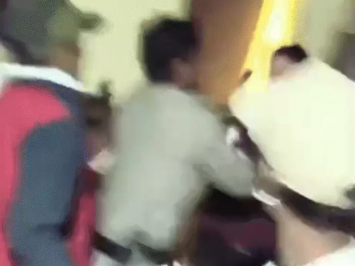 उज्जैन में युवक पर चाकू से हमला, आरोपी फरार