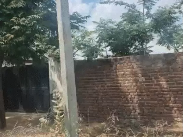 खाली खेत में 40 लोगों को किराएदार बताया:हैवी लाइसेंस के लिए हरियाणा से आ रहे लोग, वहां वेटिंग और नियम सख्त