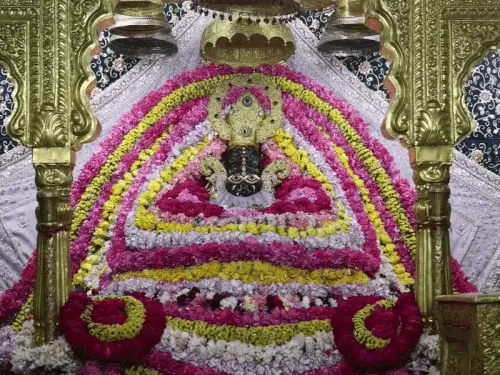 श्याम-बाबा के दर्शन के लिए 19 घंटे करना होगा इतंजार:मंदिर कमेटी ने जारी की सूचना, जानिए कब से कब तक बंद रहेंगे पट
