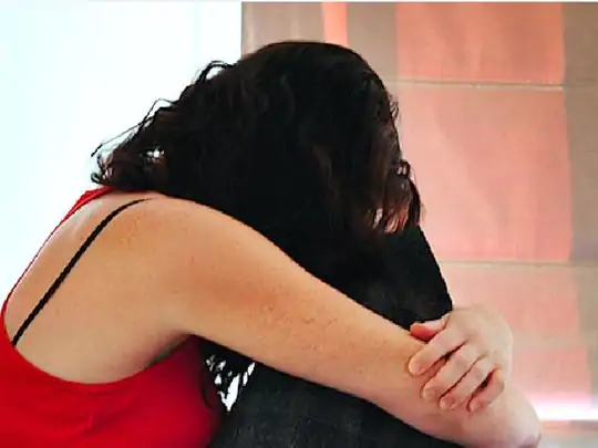 रेप की वारदात: भाई को सामान लेने भेजा, घर में अकेली 2 नाबालिगों से गैंगरेप